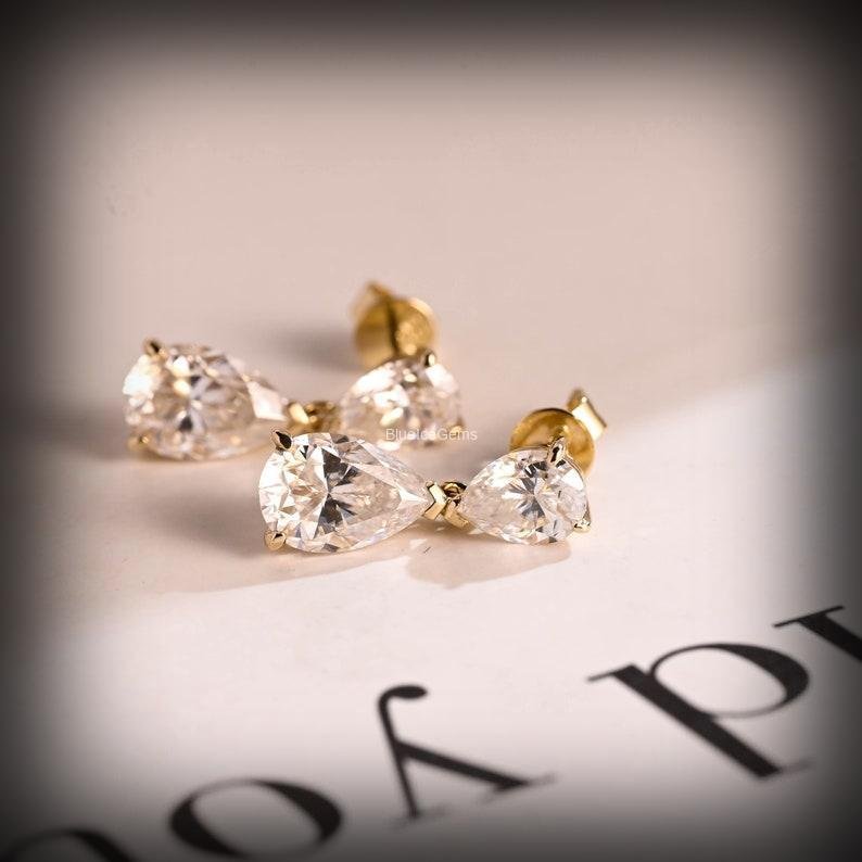 BlueIceGems-The Teardrop Radiance Diamond Drop Earrings (2)